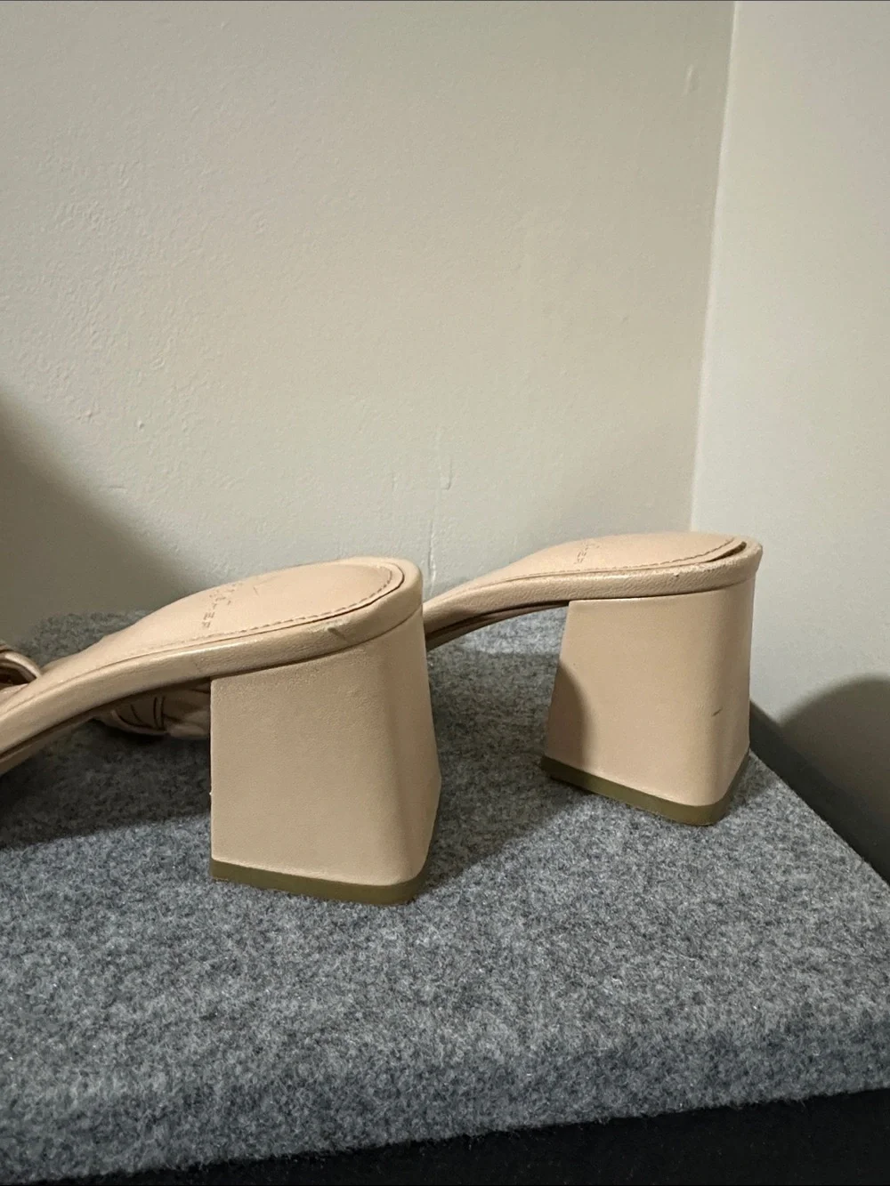 Marc Fisher Cerita sandals size 6.5